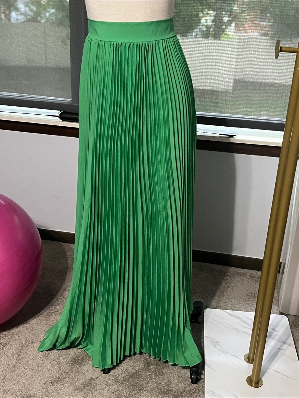Women's Pleated Maxi Skirt in Bright Green